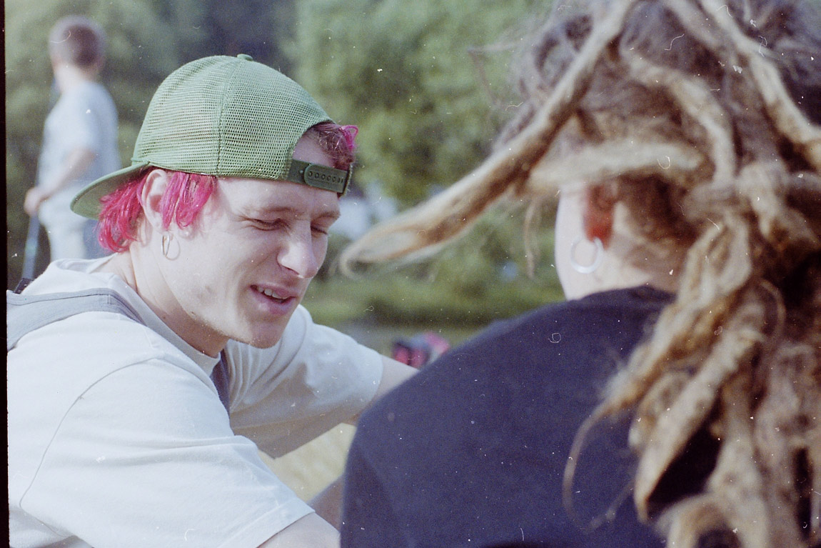 NAŠLI JSME ZPĚVÁKA