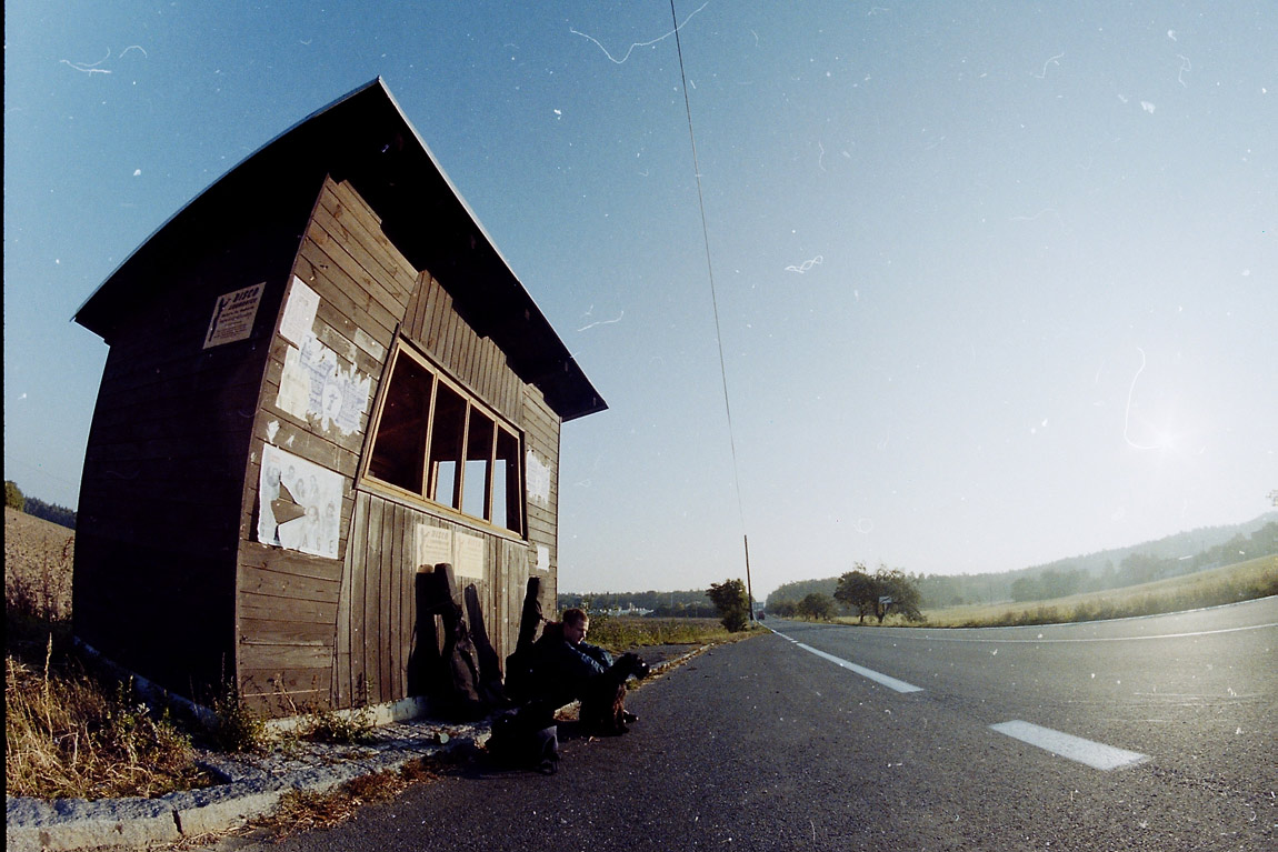 NAŠLI JSME ZPĚVÁKA