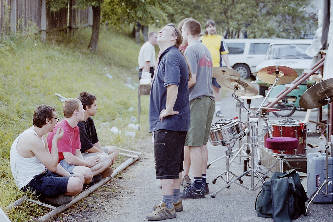 MEZI PEDREM A BENDOU